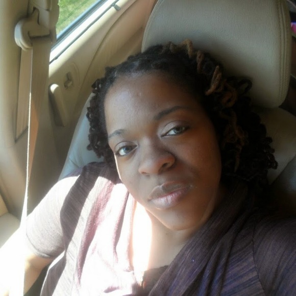 Meet your Posher, Aisha - Picture 1 of 1